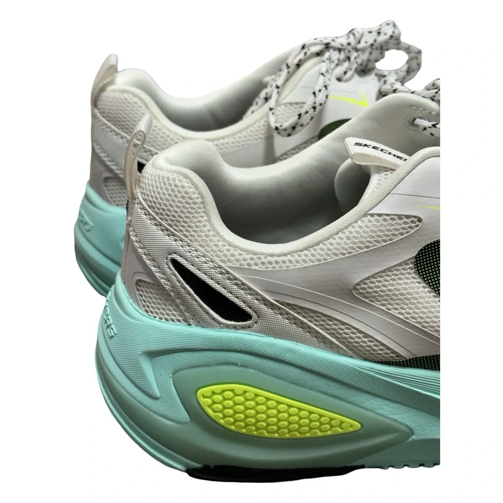 Skechers Men's Octus - Ovek Running Shoe White/Aqua‎ - 232735-WAQ, White/Aqua